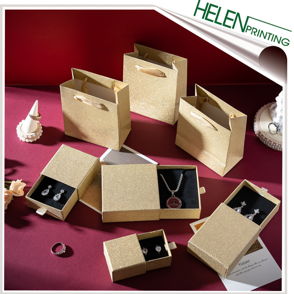 各色(se)各樣(yang)首飾(shi)品抽(chou)拉盒(he)